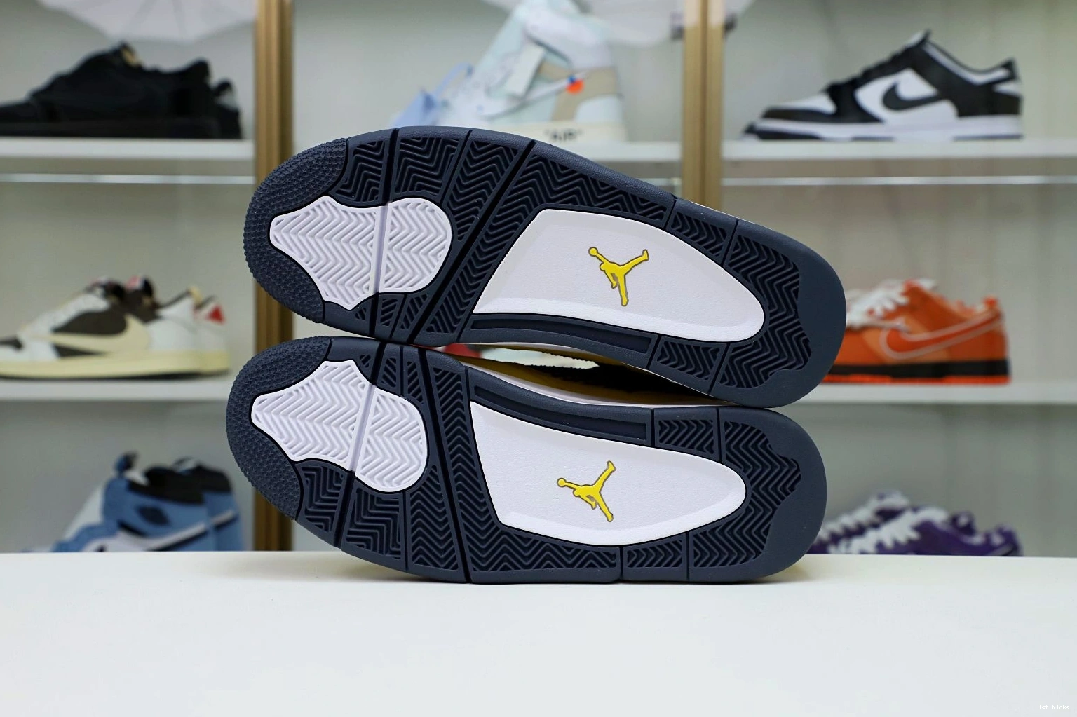 1st Kicks Shoes 4 Kimikick 1992 'LIGHTNING' AIR RETRO AIR JORDAN JORDAN Affordable 1113